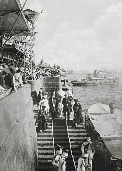 Viceroy Lord Curzon leaves Bombay for the last time